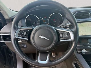 Jaguar F-PACE 2.0L i4D Pure 120 kW (163 CV)
