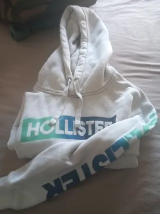 Cuatro sudaderas  Hollister Talla XS