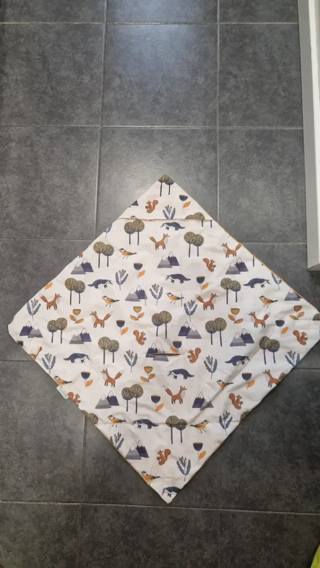 Hamaca bebé gris y naranja