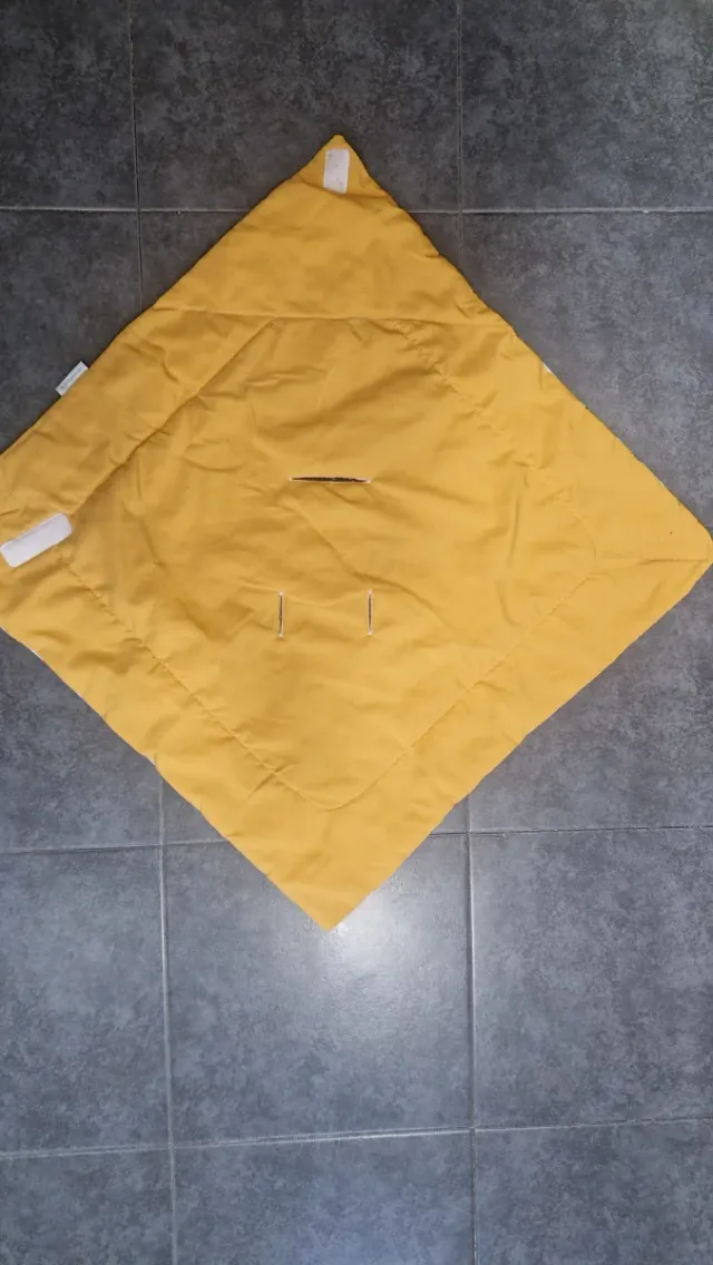 Hamaca bebé gris y naranja