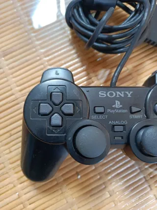 Controller Sony PlayStation DualShock 2 funziona