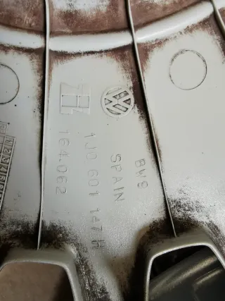 Tapacubos Seat VW (3 unidades)