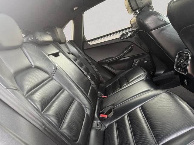 Porsche Macan Turbo Performance Package 324 kW (440 CV)