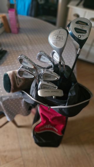 Bolsa y palos de golf Wilson
