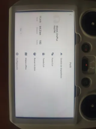 Dron DJI Mini 3 con mando pantalla