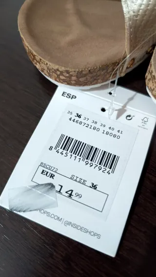 Sandalias doradas INSIDE talla 36