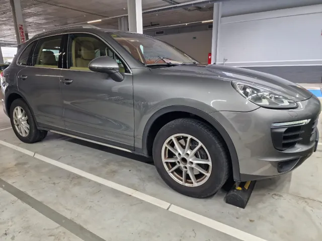 Porsche Cayenne 2015