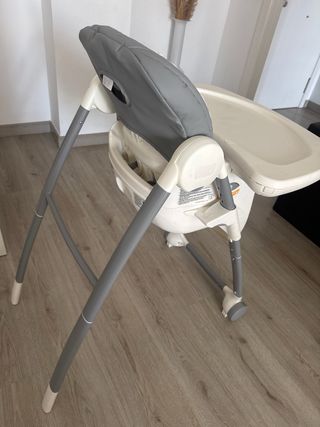 Trona Joie bebé gris