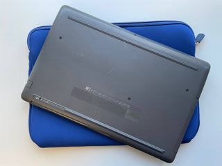 Portatile HP + Custodia Nuova
