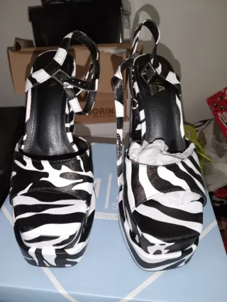 Zapatos de plataforma MIA cebra