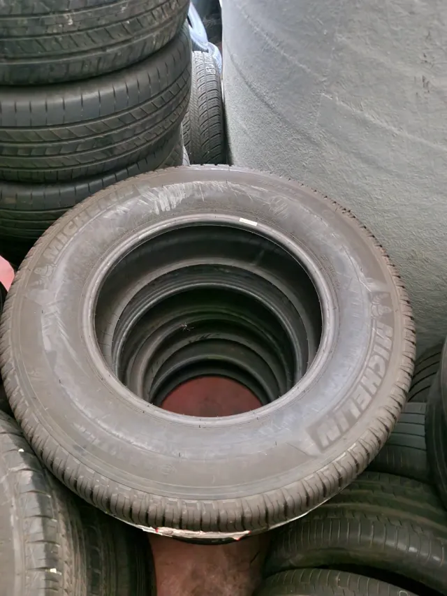 Neumáticos Michelin 285.60.18 102V Nuevos