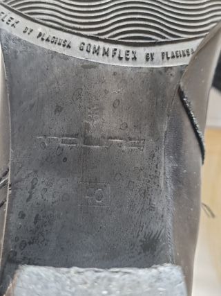 Botas altas de cuero negras