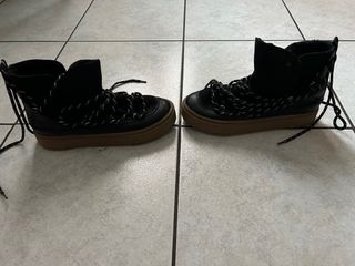 Stivaletti imbottiti neri