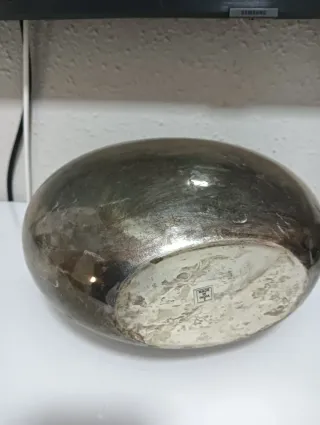 Jarrón Ovalado Metálico Plateado