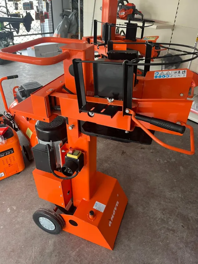 Fendadora de leña ANOVA RLT8GC