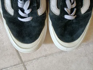 Zapatillas Vans Mujer Negras y Blancas