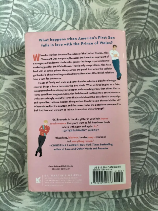 Red, White & Royal Blue: A Novel