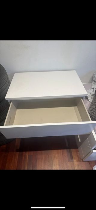 Mueble de almacenaje blanco y madera como nuevo