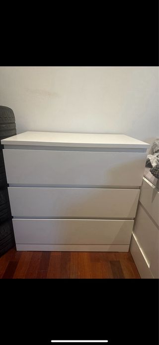Mueble de almacenaje blanco y madera como nuevo