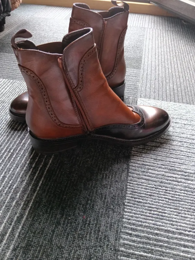 Botines marrones de cuero