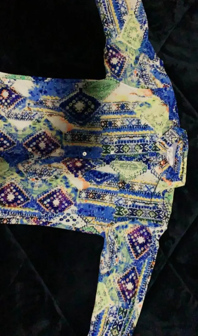 Camisa estampada hombre