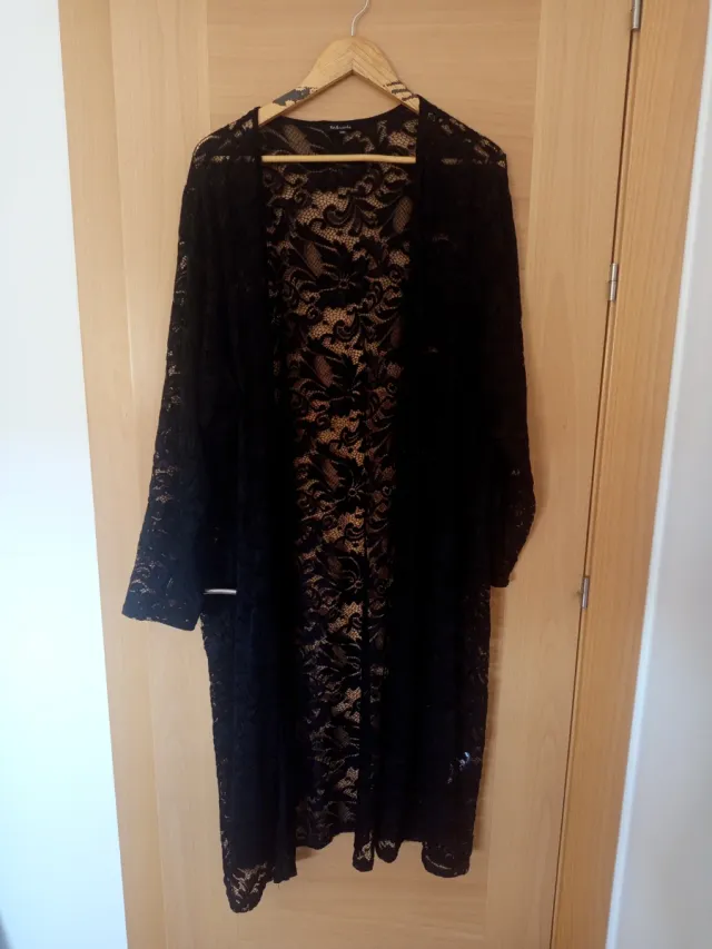 Cárdigan de encaje negro talla 46,48
