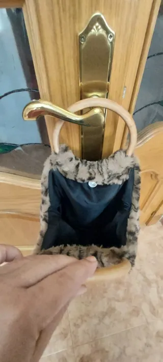 Bolso pelo estampado leopardo