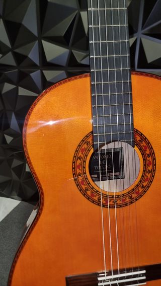 Guitarra Antonio de Toledo ATF-17EBR