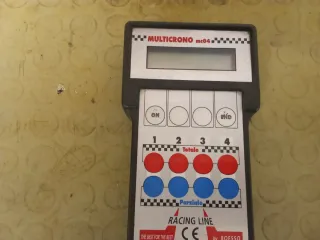 Multi cronometro da pista per 4 piloti a mano 