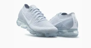 Zapatillas deportivas blancas talla 43