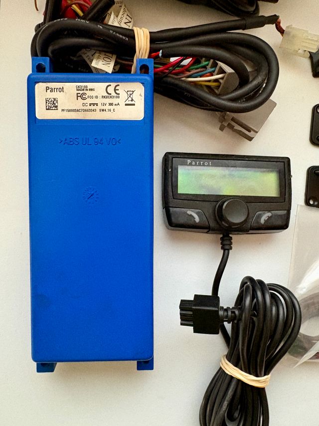 PARROT CK3100 CON PANTALLA ID. DE LLAMADA