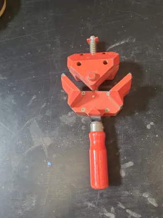 Mordaza de carpintería 90 grados