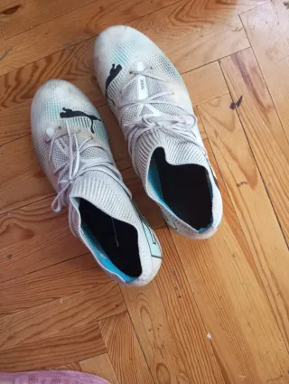 Zapatillas de fútbol Puma blancas
