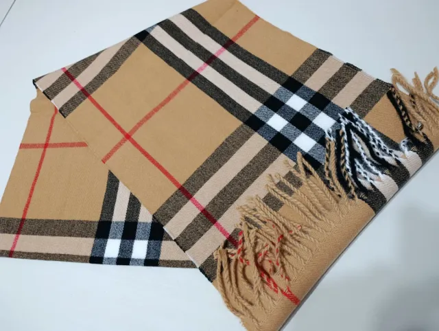 Bufanda Burberry Beige Multicolor