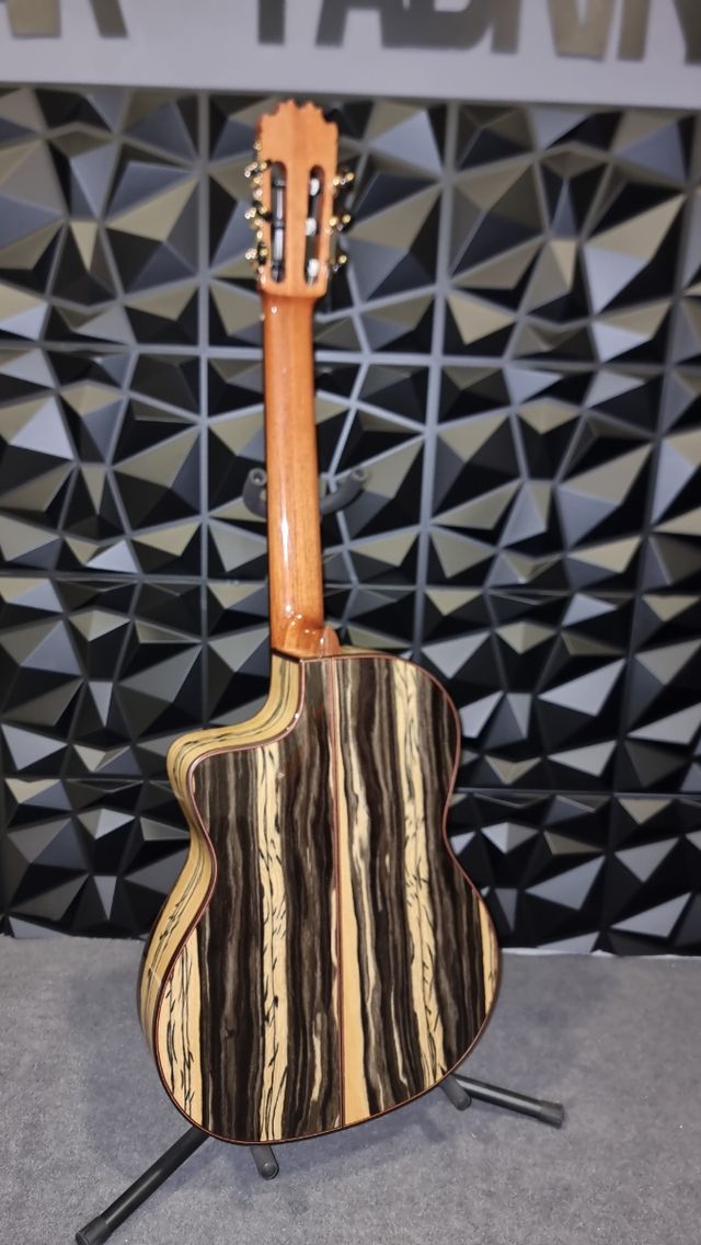 Guitarra Flamenca Martinez MF7 CE