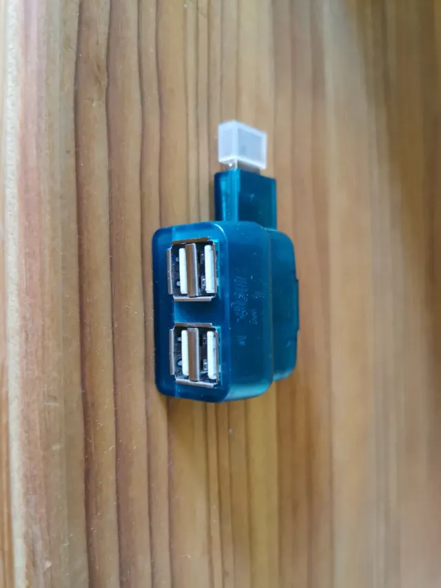 Adaptador USB 4 Puertos Azul
