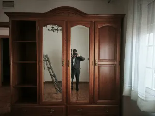 Mobile in legno massello