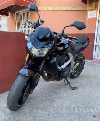 Kawasaki Z750 Negra