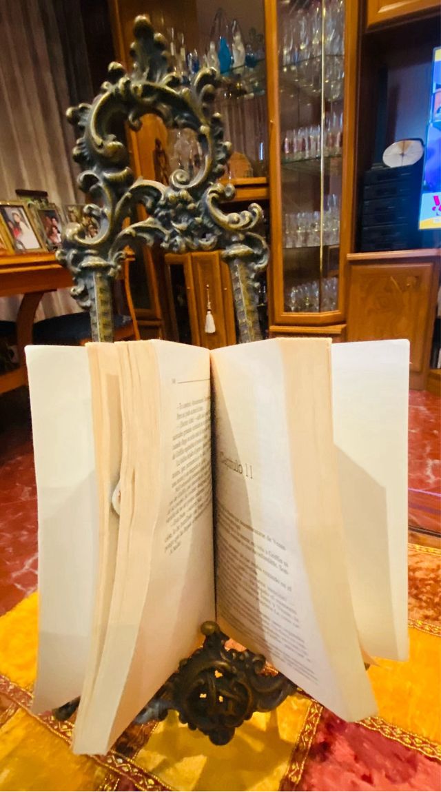 ATRIL ANTIGUO de bronce para libros, partituras...