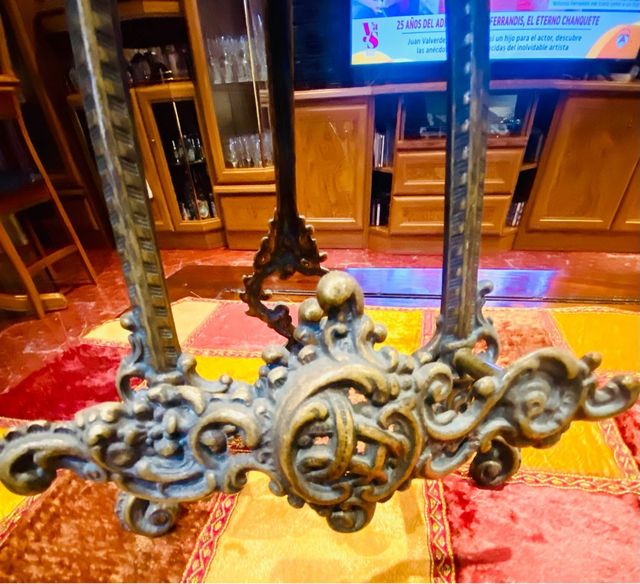 ATRIL ANTIGUO de bronce para libros, partituras...