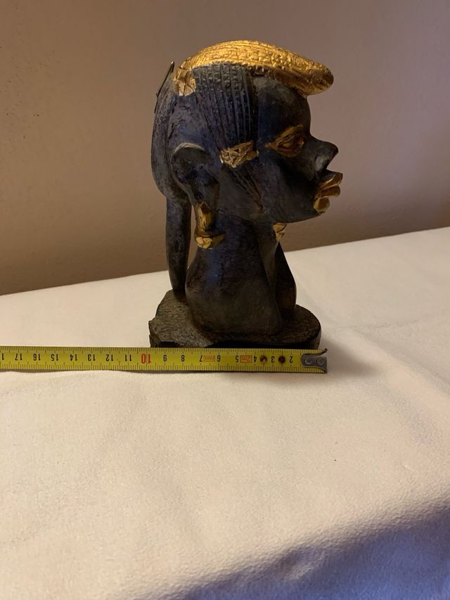 Scultura testa africana in legno dorato