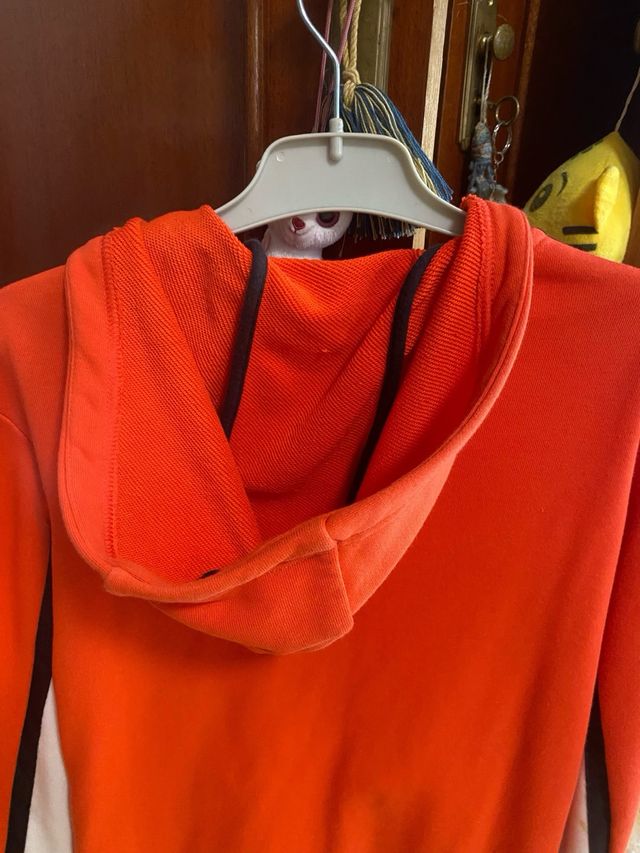 Sudadera Adidas niño naranja  con cremallera .