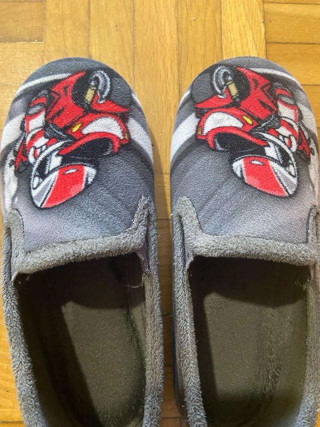 zapatillas niño Talla 32