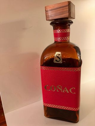 Bottiglie di Whisky e Cognac + 6 calici vintage