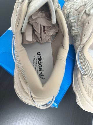 Zapatillas Adidas Ozweego Beige/Gris