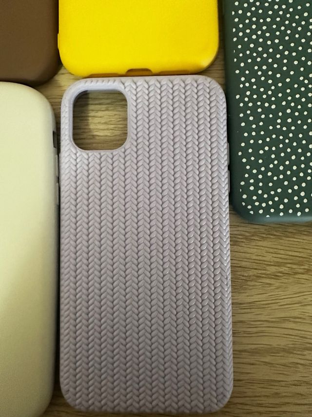 Fundas iPhone 11  Una original de bimba y Lola