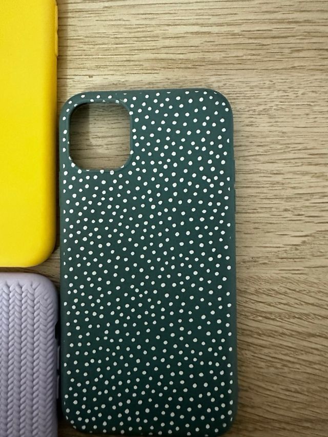 Fundas iPhone 11  Una original de bimba y Lola