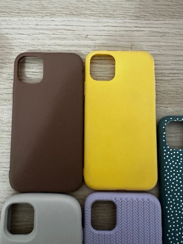 Fundas iPhone 11  Una original de bimba y Lola