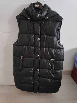 Chaleco acolchado largo con capucha Shein