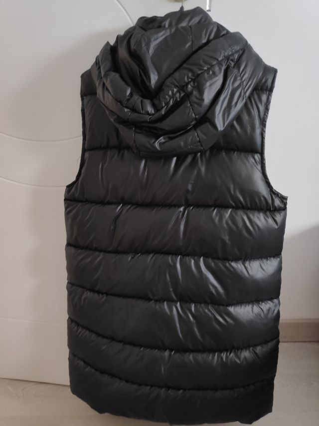Chaleco acolchado largo con capucha Shein